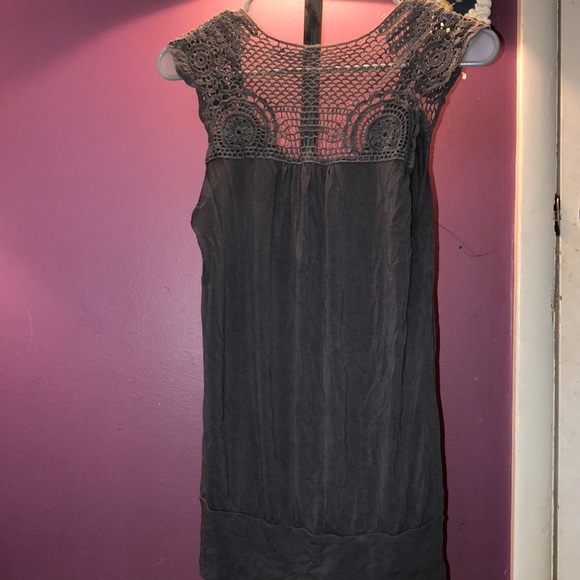 Top - Picture 2 of 2